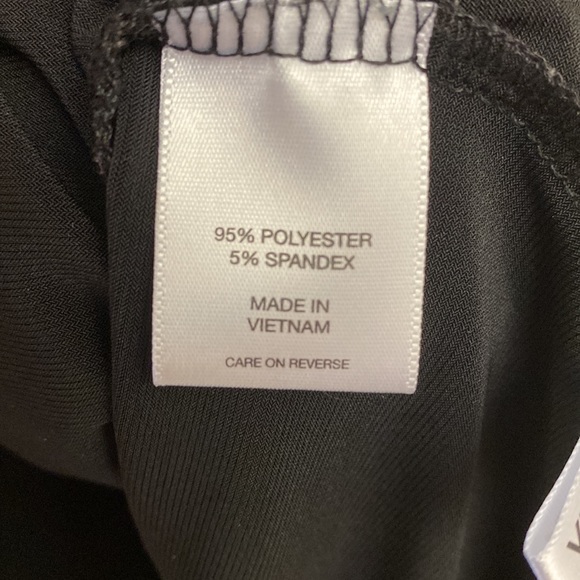 Bundle of 3 medium tops. NY and Co, INC and Apt 9. - Picture 5 of 11